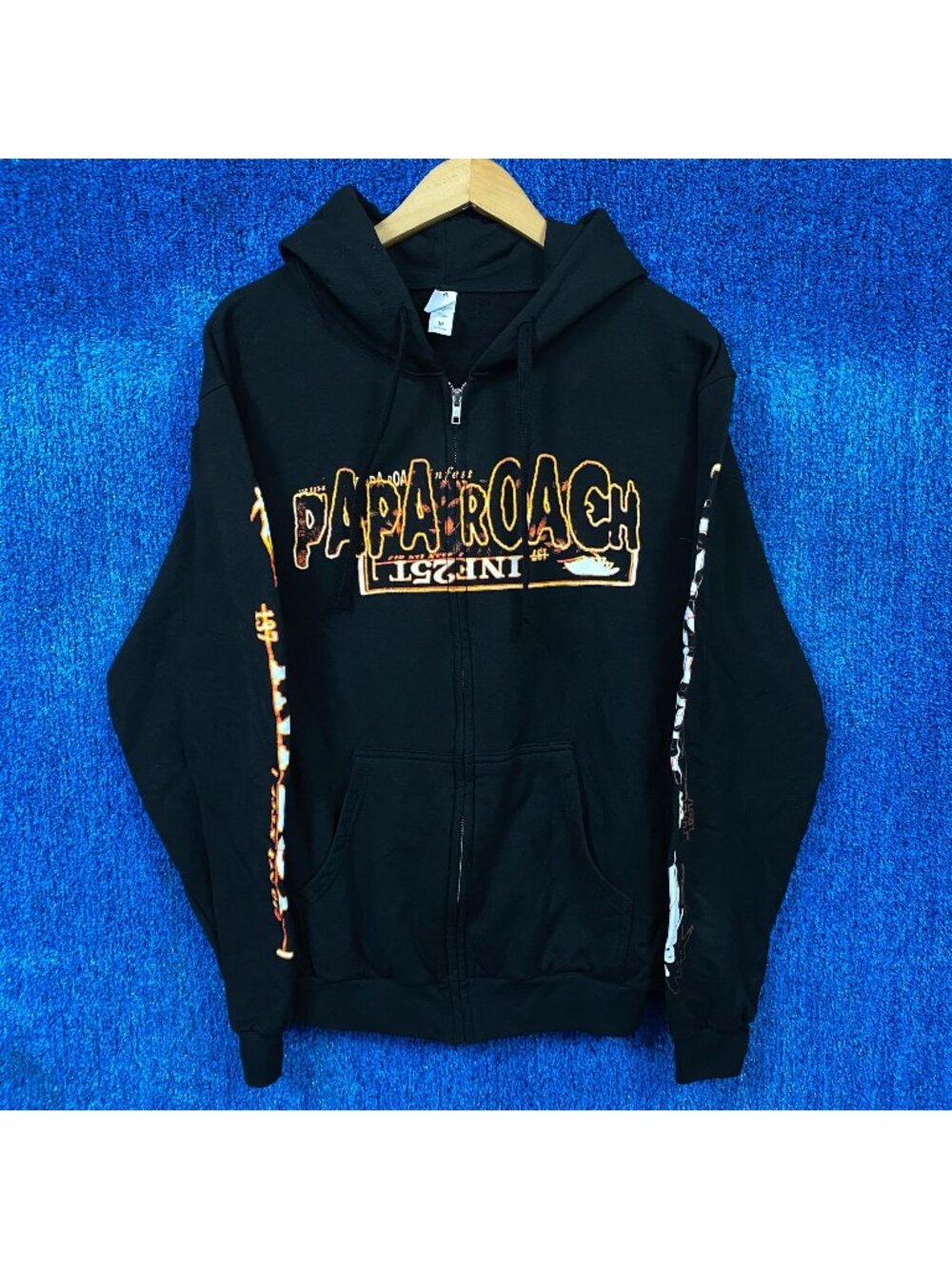 Papa Roach “Infest” Graphic Zip Up Hoodie Size Medium
